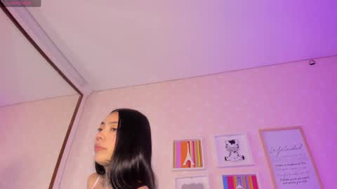 Snapshot of ashley_blum_ chatting on April 22, 2026, 12:07 pm ashley_blum_ online show from April 22, 2026, 12:07 pm