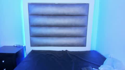 ashley_js online show from March 11, 2026, 5:52 pm