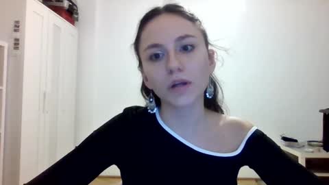 Snapshot of ashleycreazy chatting on December 2, 2024, 3:03 pm Ashleycreazy online show from December 2, 2024, 3:03 pm