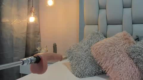 AshleyHill online show from October 17, 2025, 4:48 am