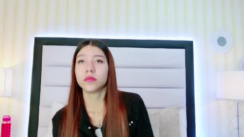 AshleyRoberh online show from October 27, 2025, 7:07 pm