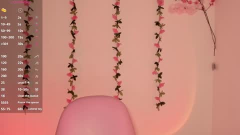 dahiana online show from April 13, 2026, 6:57 pm