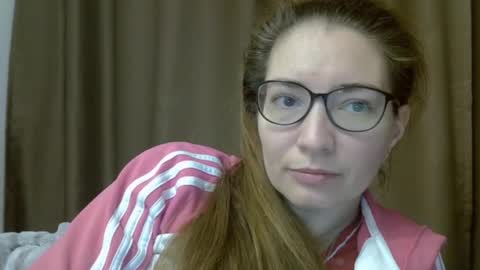 Ashley online show from December 4, 2025, 6:12 am