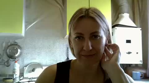 Snapshot of ashleyxhoney chatting on September 16, 2025, 6:36 am AshleyXHoney online show from September 16, 2025, 6:36 am