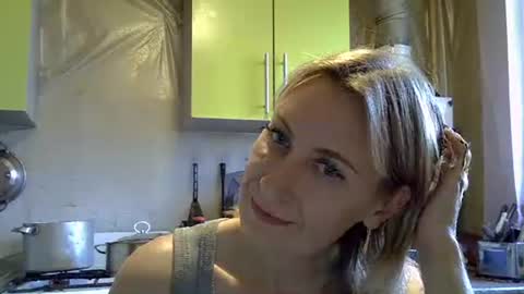 Snapshot of ashleyxhoney chatting on September 23, 2025, 11:57 am AshleyXHoney online show from September 23, 2025, 11:57 am