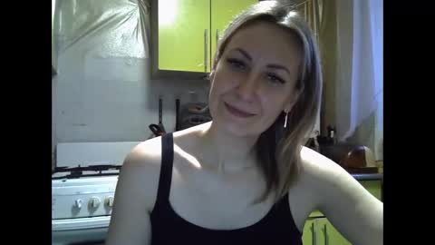Snapshot of ashleyxhoney chatting on November 27, 2025, 5:42 am AshleyXHoney online show from November 27, 2025, 5:42 am