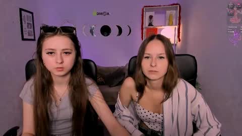 Snapshot of ashli_bright chatting on May 7, 2026, 12:21 pm Ashli online show from May 7, 2026, 12:21 pm