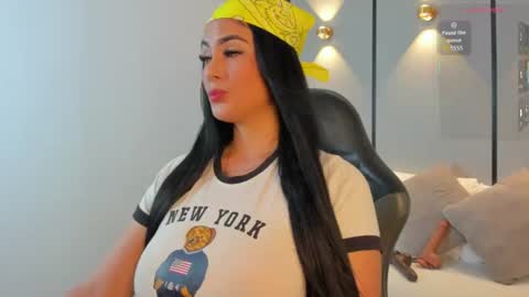 Snapshot of ashly_moonn chatting on June 12, 2026, 12:37 pm A S H L Y online show from June 12, 2026, 12:37 pm
