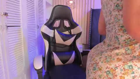 ashlye_miller_ online show from March 8, 2026, 4:27 am