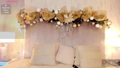 Paula Baleta  online show from December 29, 2024, 3:44 am