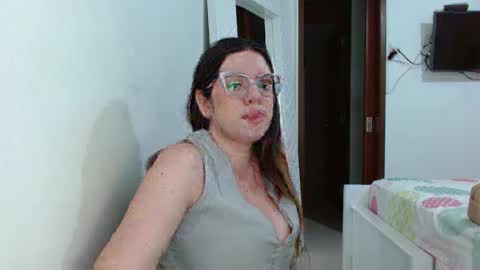AshlyMoon online show from May 15, 2026, 11:12 pm