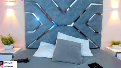 Ashly  online show from January 29, 2025, 10:32 pm