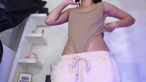 Snapshot of ashlyvesneva chatting on September 15, 2025, 9:37 pm Ashly online show from September 15, 2025, 9:37 pm