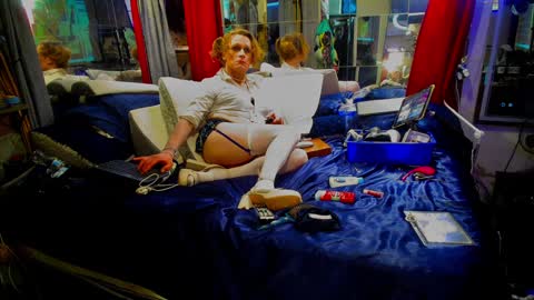 Snapshot of ashmomo chatting on January 6, 2025, 12:16 am ashmomo online show from January 6, 2025, 12:16 am