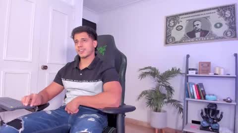 my name real is camilo online show from September 16, 2025, 1:39 am