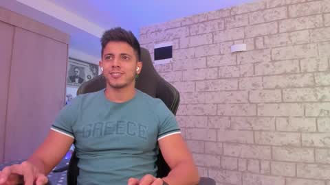 Snapshot of ashton_coleman_ chatting on March 3, 2026, 1:12 am my name real is camilo online show from March 3, 2026, 1:12 am