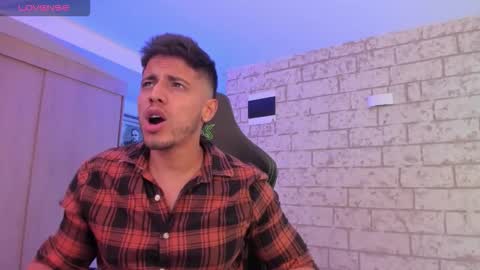 Snapshot of ashton_coleman_ chatting on March 29, 2026, 4:45 am my name real is camilo online show from March 29, 2026, 4:45 am