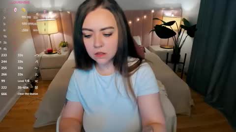 Snapshot of ashton_heidi chatting on October 7, 2025, 11:02 pm Your girlfriend online show from October 7, 2025, 11:02 pm