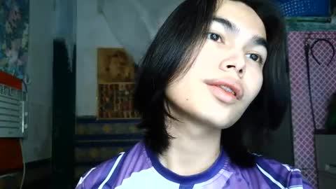 asian_babyboi online show from June 18, 2026, 11:36 am