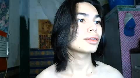 asian_babyboi online show from June 28, 2026, 1:17 pm