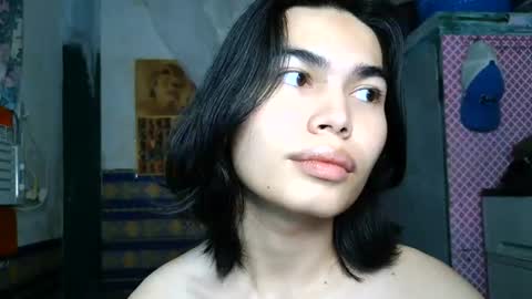asian_babyboi online show from July 3, 2026, 7:48 am
