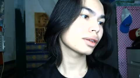 asian_babyboi online show from July 21, 2026, 11:56 am