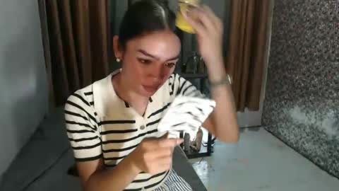 asian_cassy online show from April 9, 2026, 12:32 pm