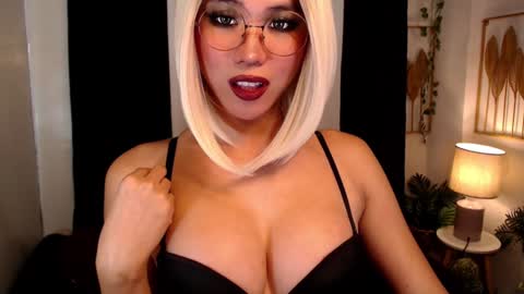 hinata online show from December 10, 2024, 4:34 am