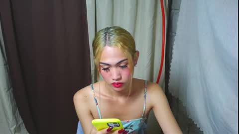 Snapshot of asian_loraine chatting on September 22, 2025, 1:46 pm LOVELY LORAINE online show from September 22, 2025, 1:46 pm