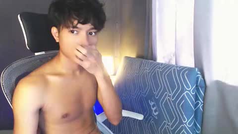 Snapshot of asian_mjxx chatting on May 17, 2026, 6:44 am cCALL ME MJ online show from May 17, 2026, 6:44 am