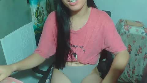 Snapshot of asian_rhean chatting on January 25, 2025, 6:45 am Rhean online show from January 25, 2025, 6:45 am