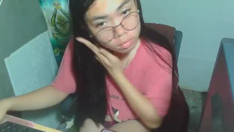 Snapshot of asian_rhean chatting on February 20, 2025, 5:33 am Rhean online show from February 20, 2025, 5:33 am