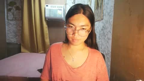 Snapshot of asian_rhean chatting on September 19, 2025, 12:50 pm Rhean online show from September 19, 2025, 12:50 pm