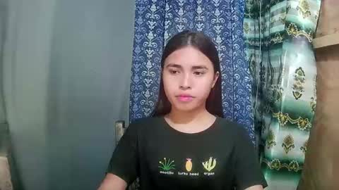 Snapshot of asian_sofiaxxx chatting on February 4, 2026, 6:52 am Sofia online show from February 4, 2026, 6:52 am