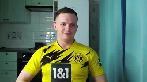 asianbbeaty online show from April 16, 2026, 5:36 pm