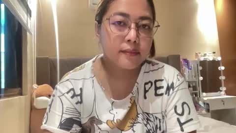 Snapshot of asianbunny10 chatting on October 3, 2025, 3:03 am Curvy online show from October 3, 2025, 3:03 am