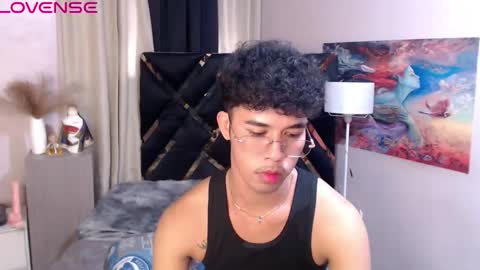 asiancum_peter online show from September 17, 2025, 7:43 am