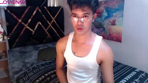 asiancum_peter online show from March 26, 2026, 2:39 am