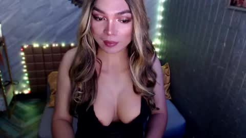 BELLA NOTCH online show from March 18, 2026, 4:54 pm