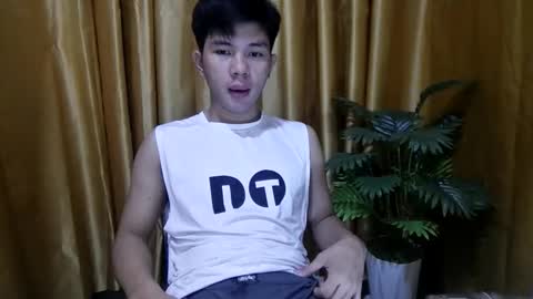 Snapshot of asianjay_hunks chatting on December 18, 2025, 4:13 pm asianjay_hunks online show from December 18, 2025, 4:13 pm
