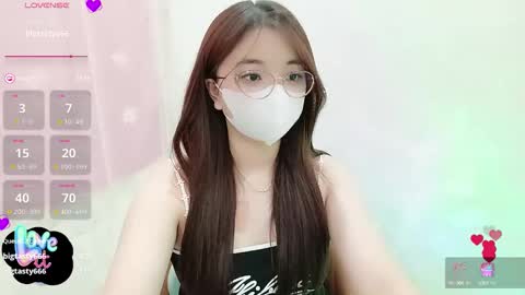 asianniky online show from October 17, 2025, 12:36 am