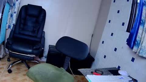 Snapshot of asiantsugar4u chatting on December 8, 2024, 6:54 am Trish online show from December 8, 2024, 6:54 am