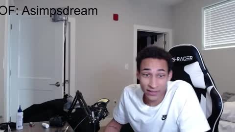 asimpsdream online show from April 25, 2026, 12:52 pm