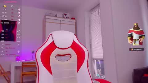 Snapshot of askcaroline chatting on January 25, 2025, 8:42 am Caroline online show from January 25, 2025, 8:42 am