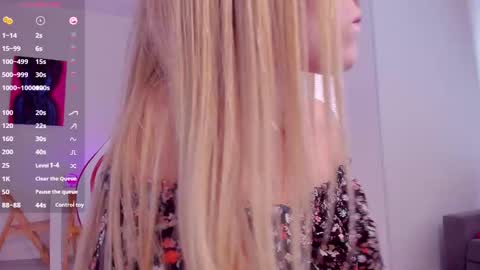 Snapshot of askcaroline chatting on March 8, 2025, 11:48 am Caroline online show from March 8, 2025, 11:48 am