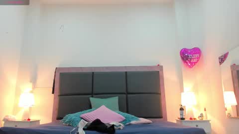 Snapshot of aslhyn_gomez chatting on February 24, 2026, 11:41 am Aslhyn online show from February 24, 2026, 11:41 am