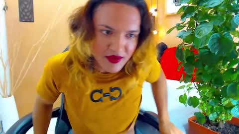 ASLY online show from September 15, 2025, 3:45 pm