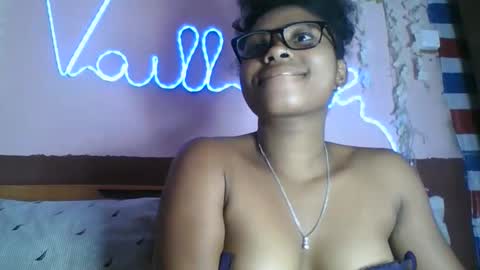 asmiraa online show from June 5, 2026, 5:40 pm