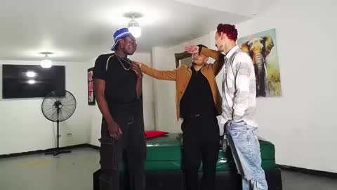 Snapshot of asmodeus7100 chatting on September 13, 2025, 5:57 pm THOMAS AND DAMIAND online show from September 13, 2025, 5:57 pm