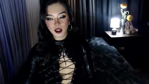 Margaux Miller online show from October 5, 2025, 4:38 pm